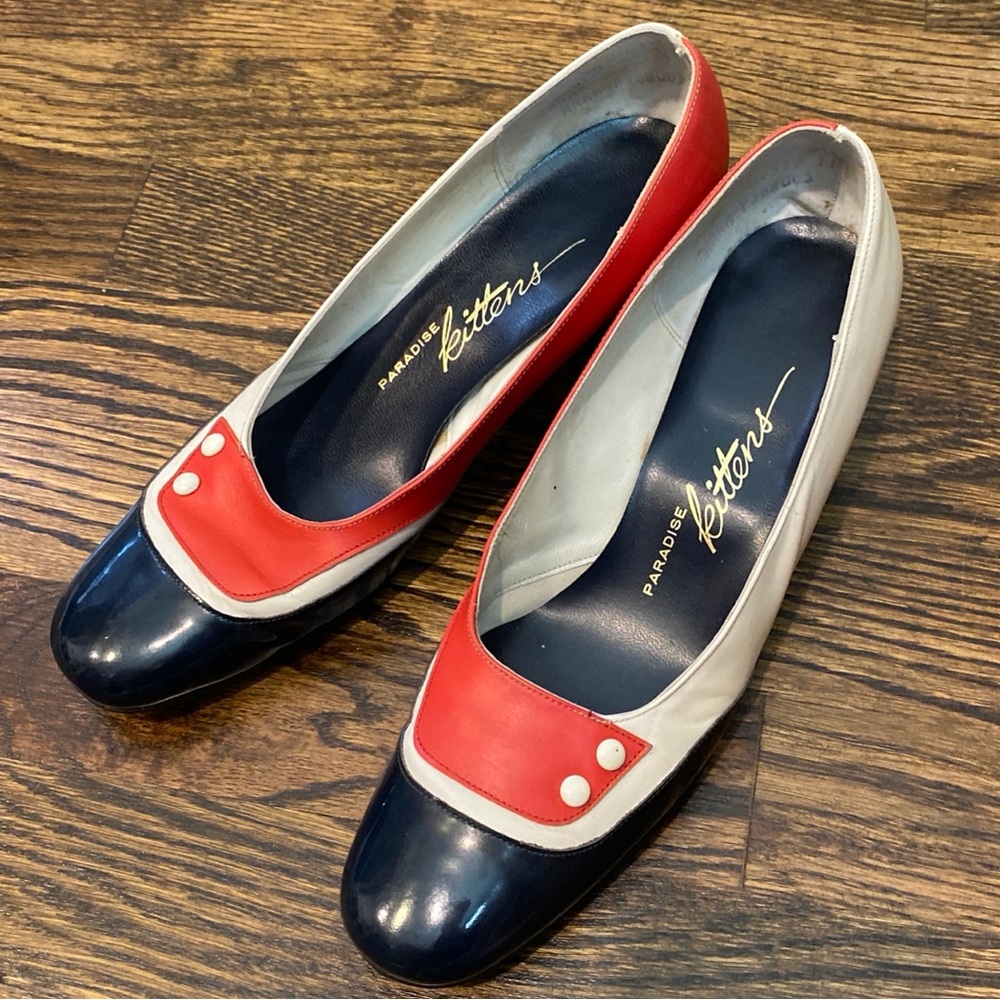 Vintage Mod Kitten Heels Size 8.5